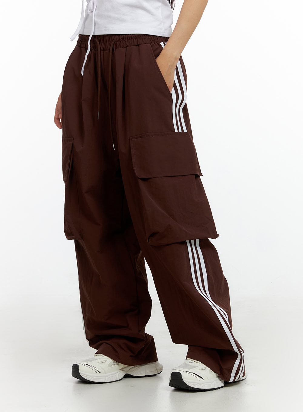 Nylon Cargo String Track Pants IL419