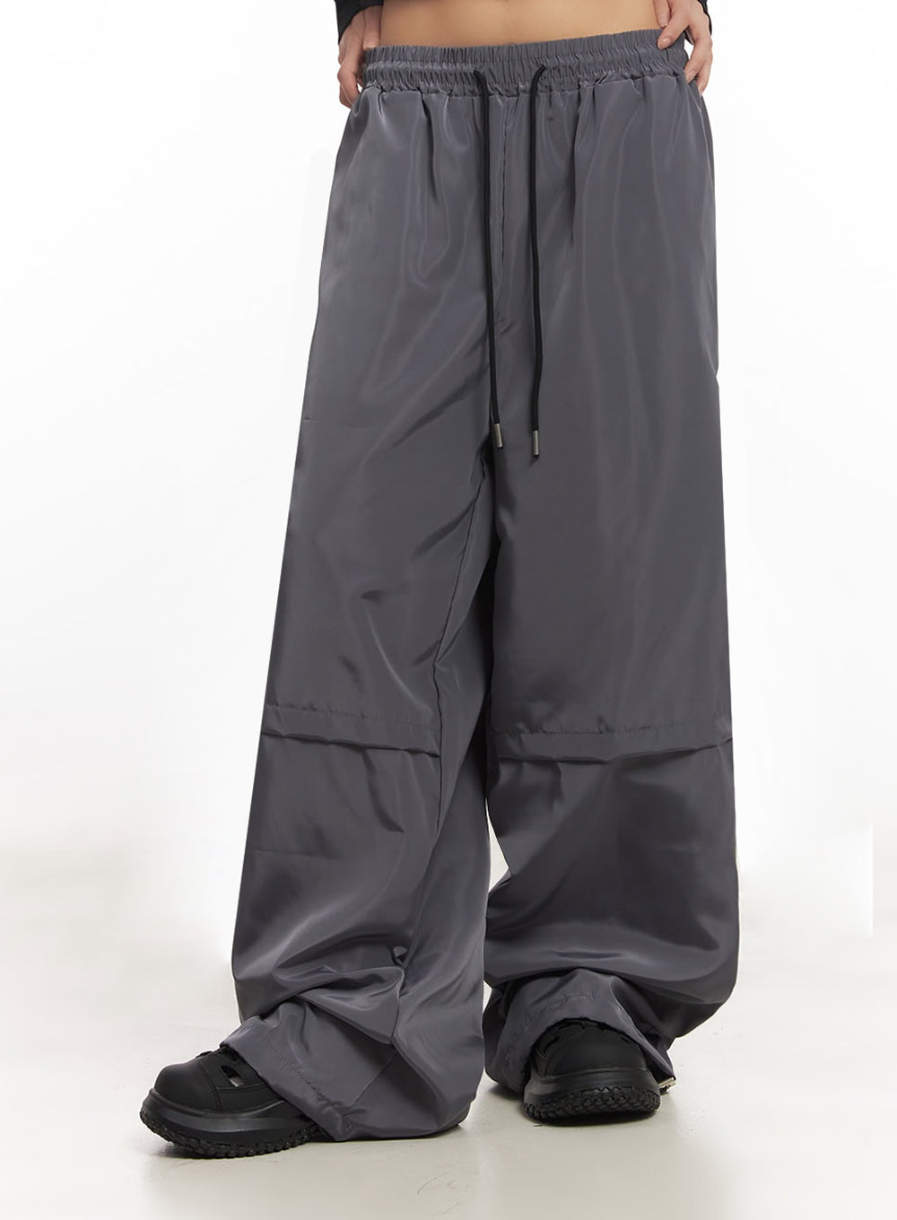 Pintuck Wide-Leg Windbreaker Trackpants IA517