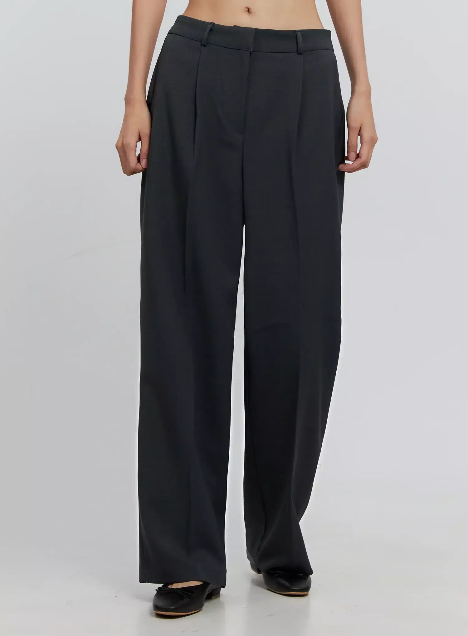 Classic Wide-Leg Trousers IS516