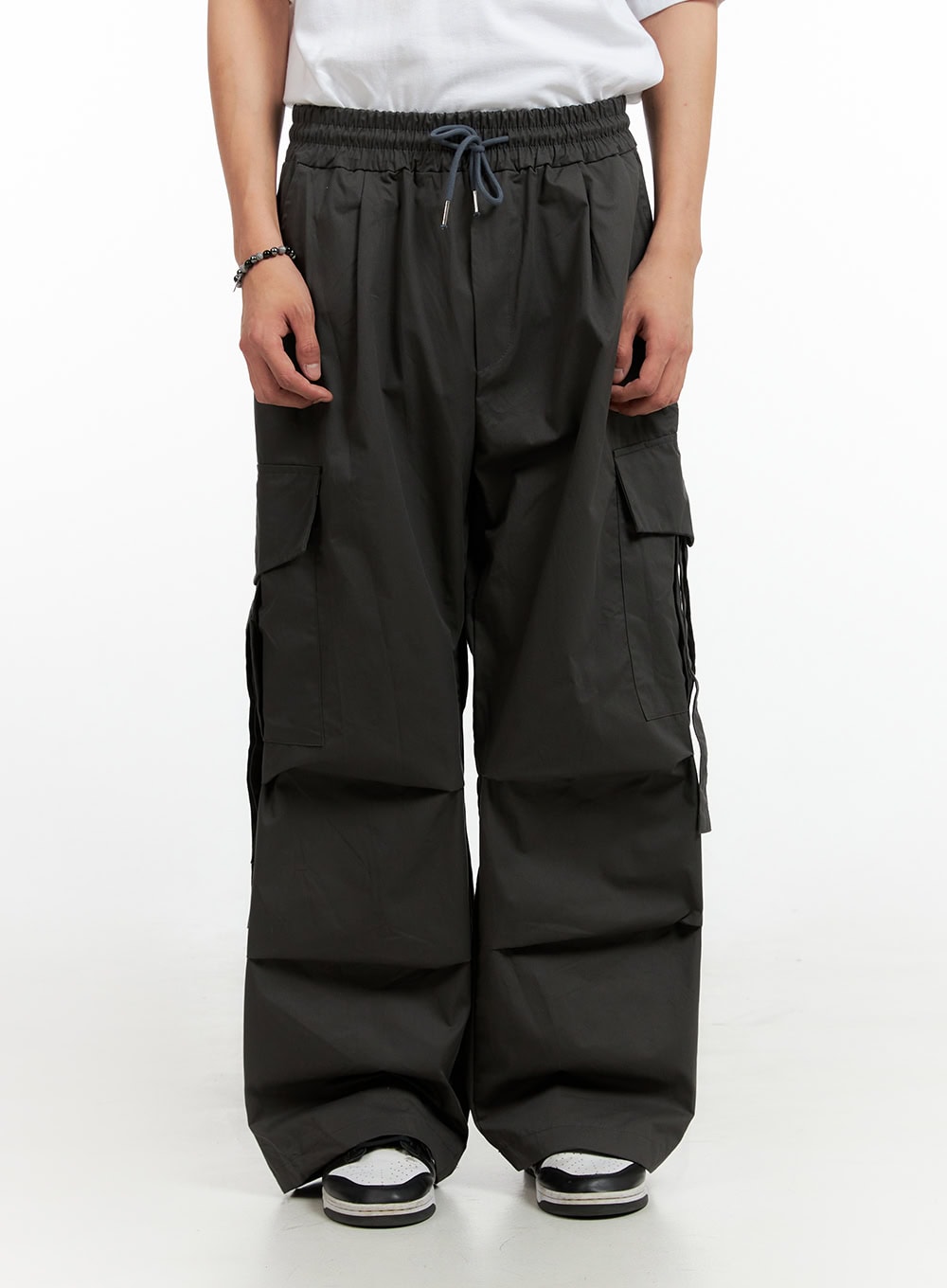 Men's Cargo Wide-Leg Pants (Dark Gray) IG402