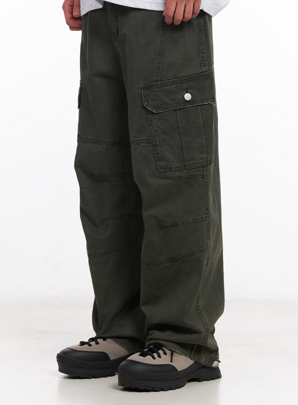 Men's Wide-Fit Cargo Pants IU512