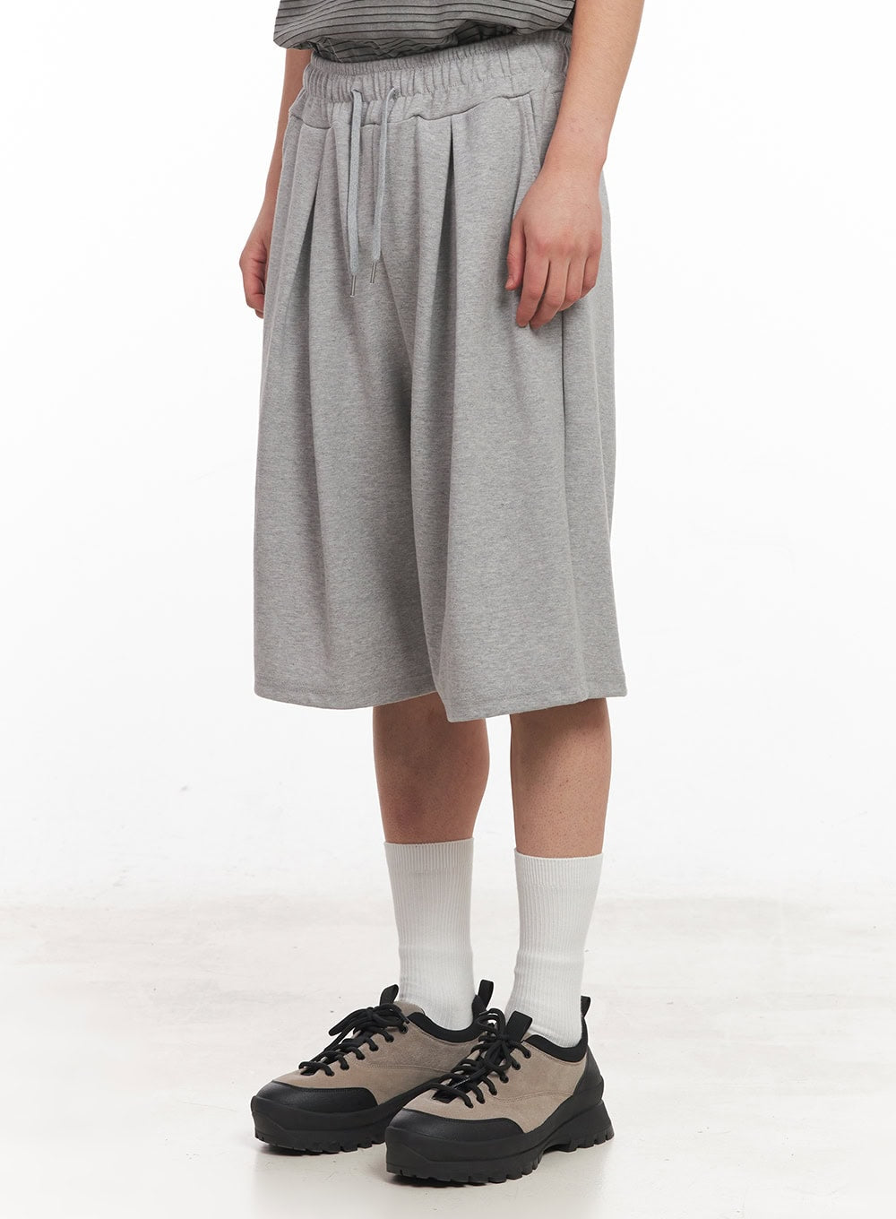 Men's Wide-Fit Comfy Sweatshorts IY506