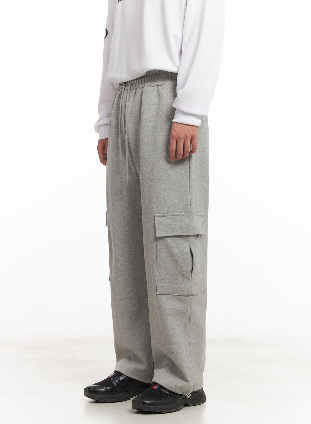 Men's Cargo Pocket Wide-Fit Sweatpants IM517