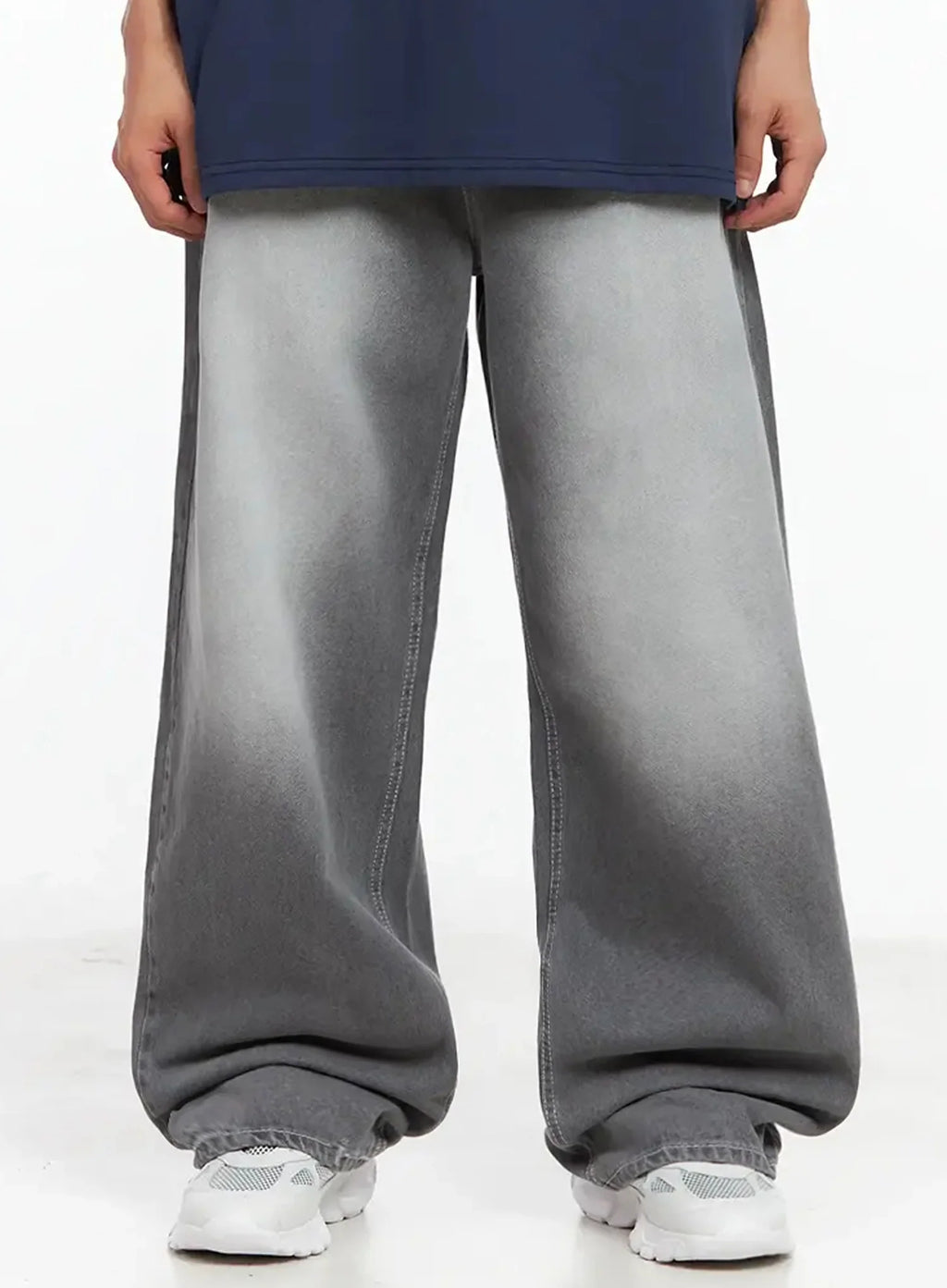 Men's Gray Vintage-Wash Jeans IL516