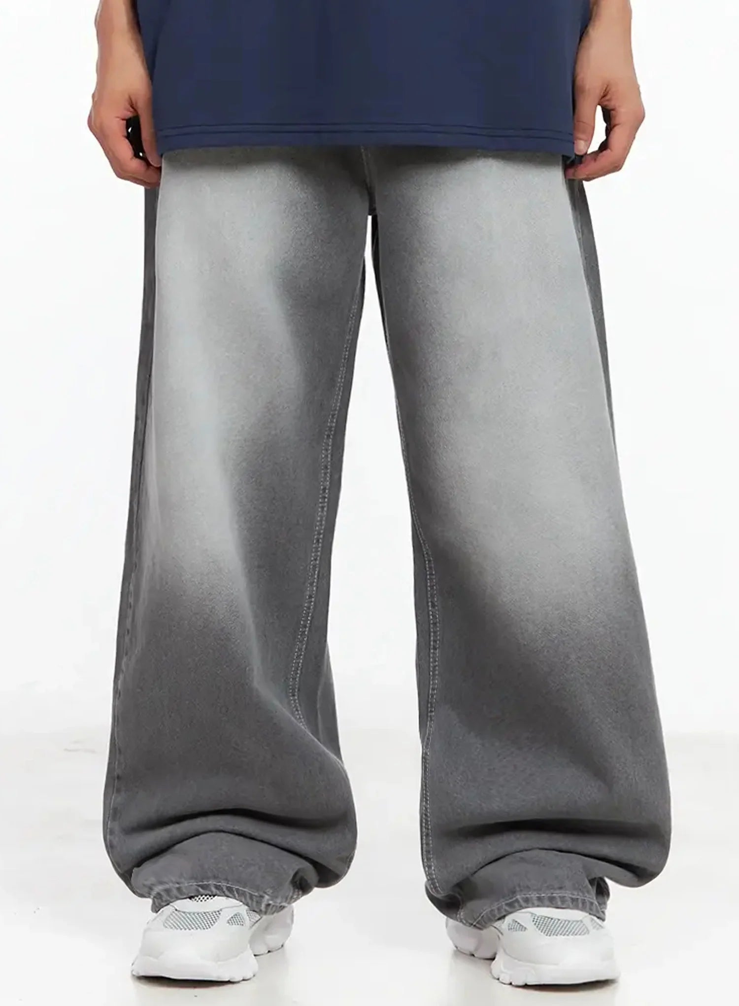 Men's Gray Vintage-Wash Jeans IL516