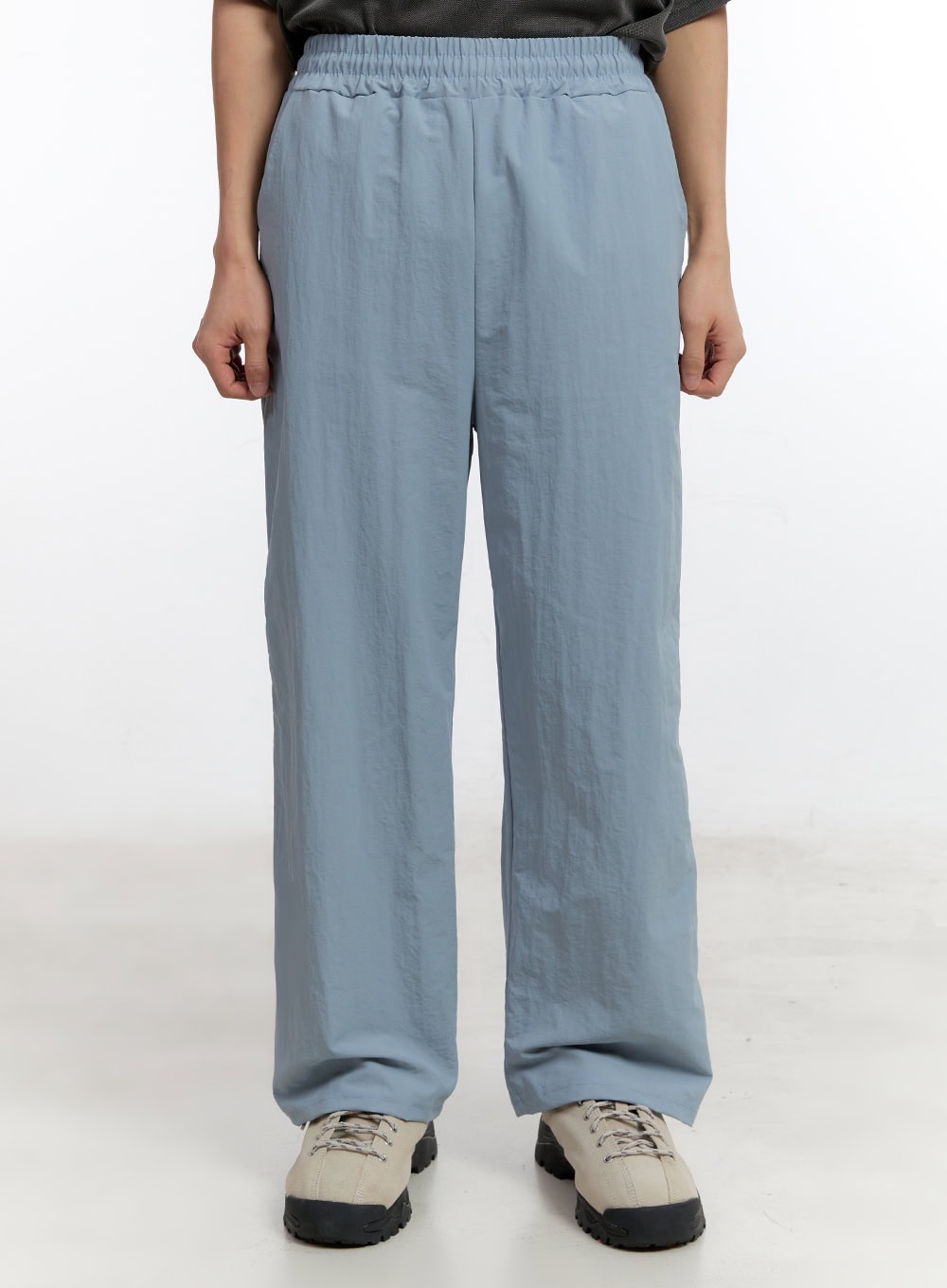 Men's Wide-Fit Nylon Pants IA504