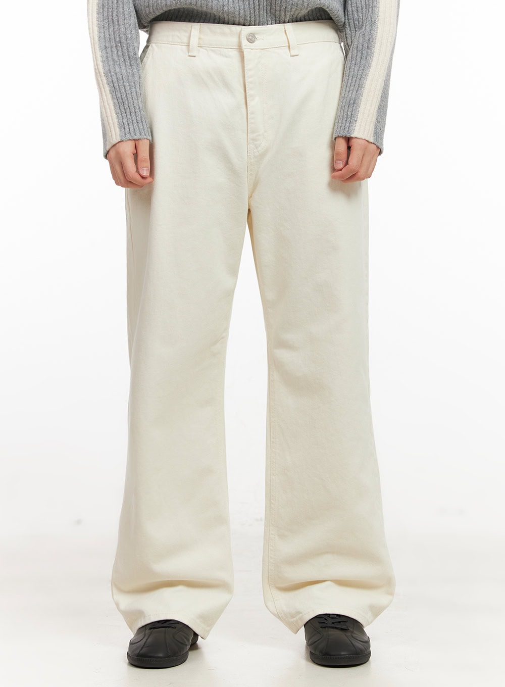 Men's Cotton Wide-Fit Trousers (Light beige) IJ517
