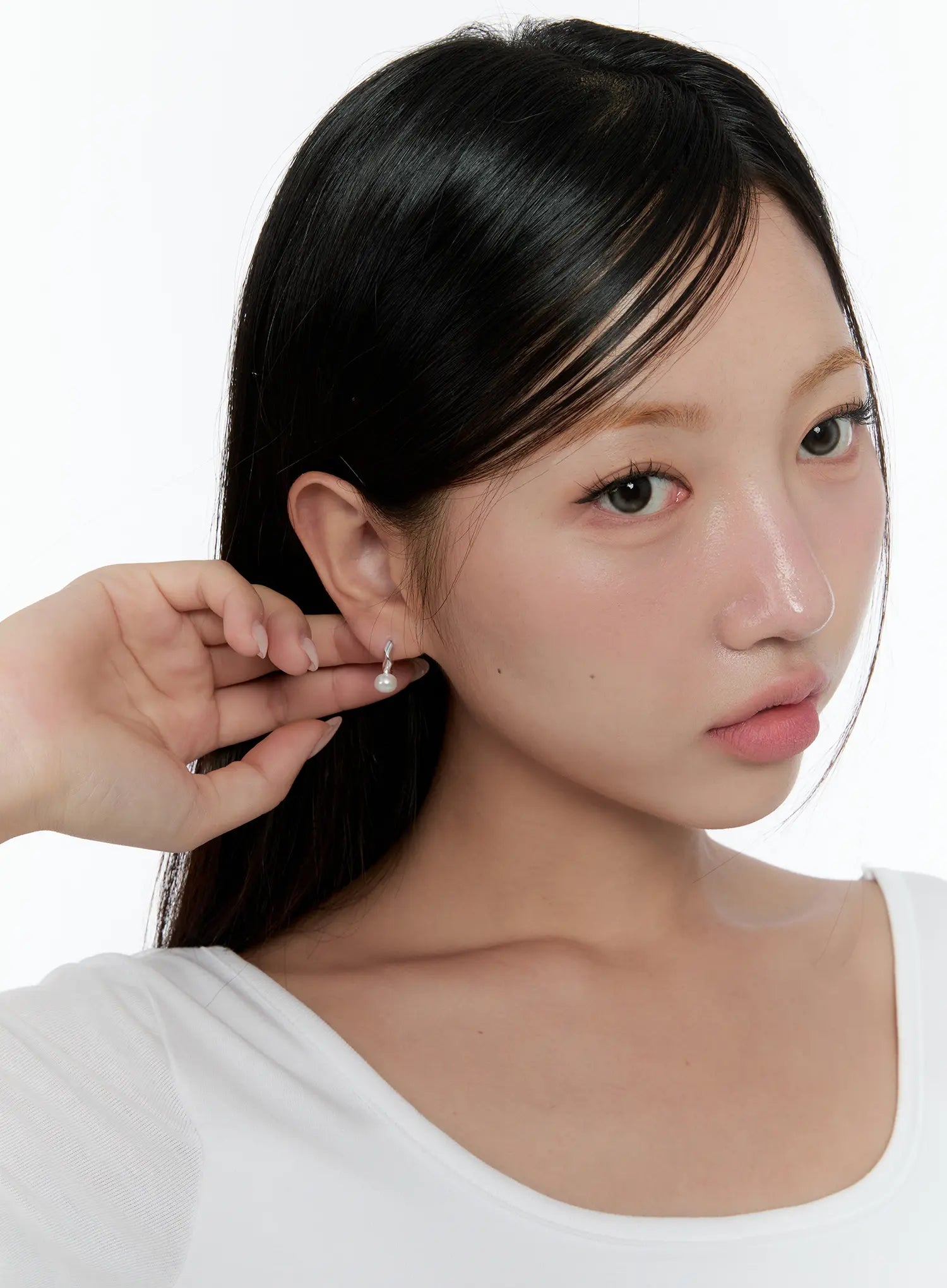 Elegant Twist Faux Pearl Earrings CS518