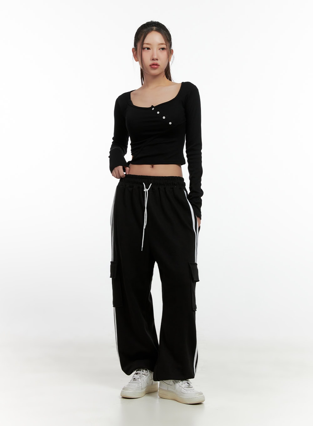 Pocket Detail Wide-Leg Track Pants CN412
