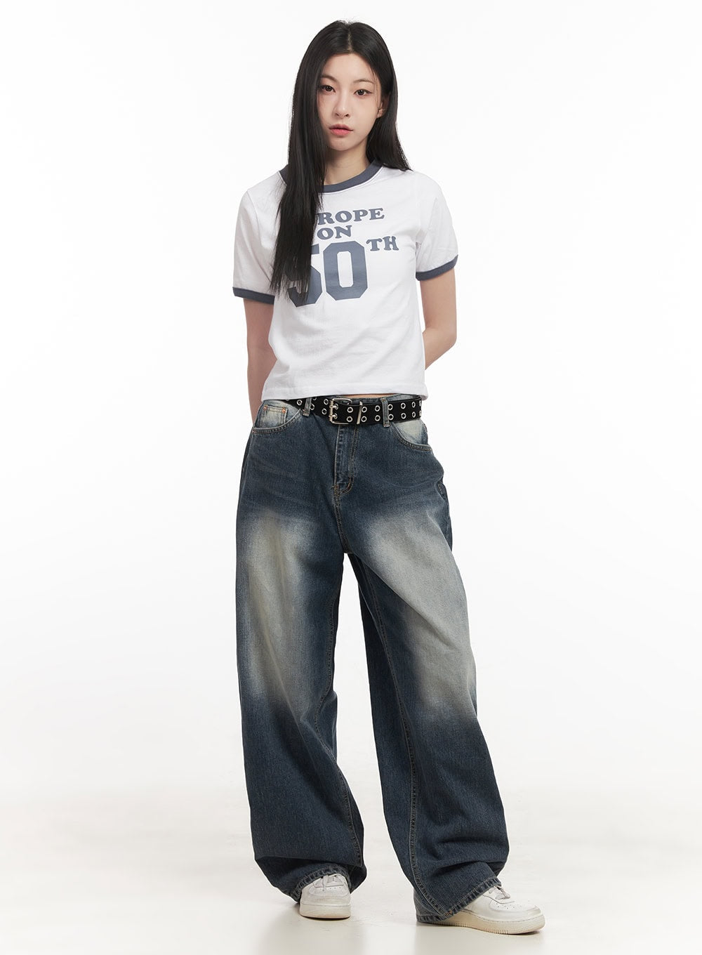 Julie Washed Baggy Jeans with Embroidered Detail CF514
