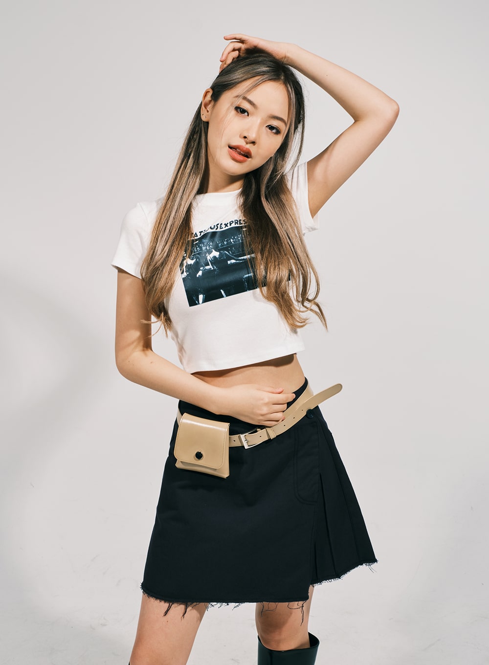 Expression Graphic Crop Tee CJ02