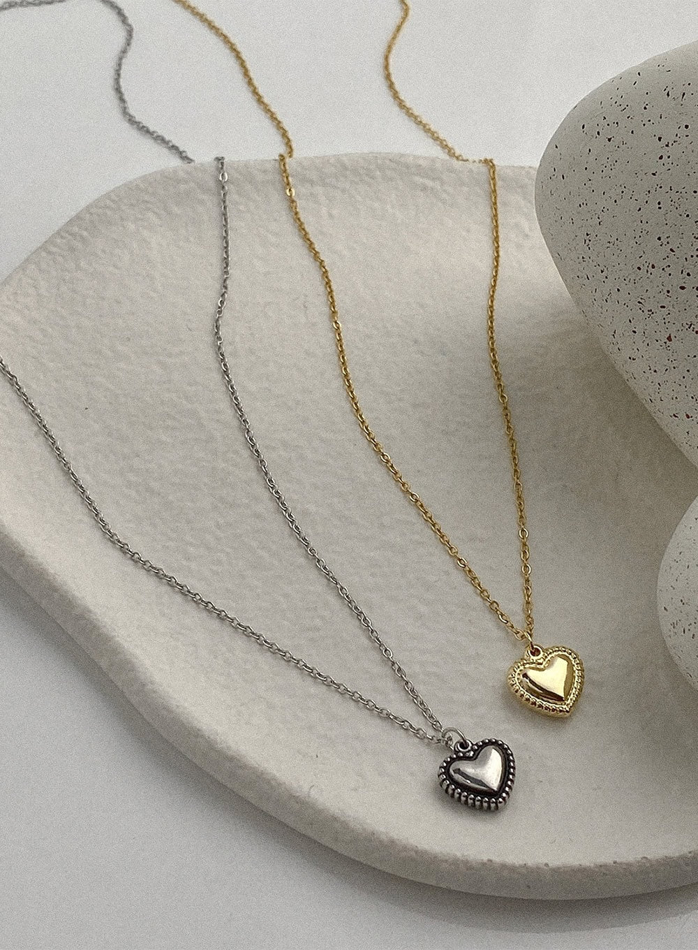 Outline Heart Necklace IA517