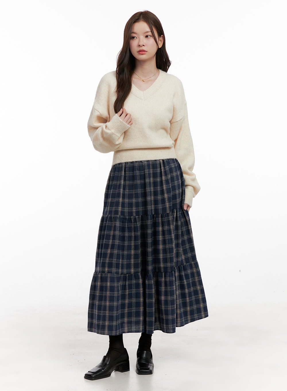 WarmWool Solid V-Neck Sweater OD403