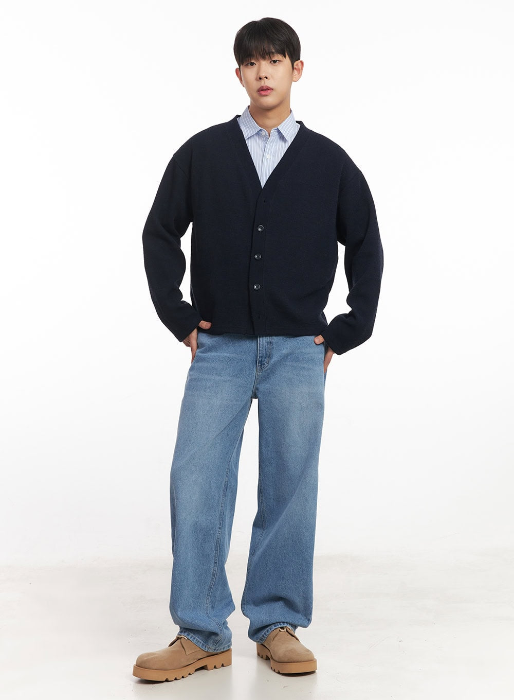 Men's V-Neck Buttoned Cardigan IM527