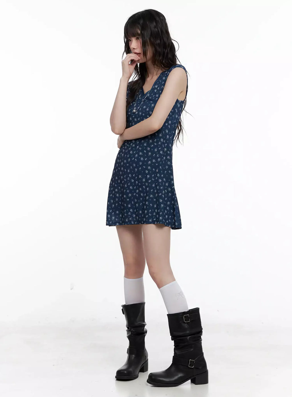 V-Neck Floral Print A-Line Dress IL531