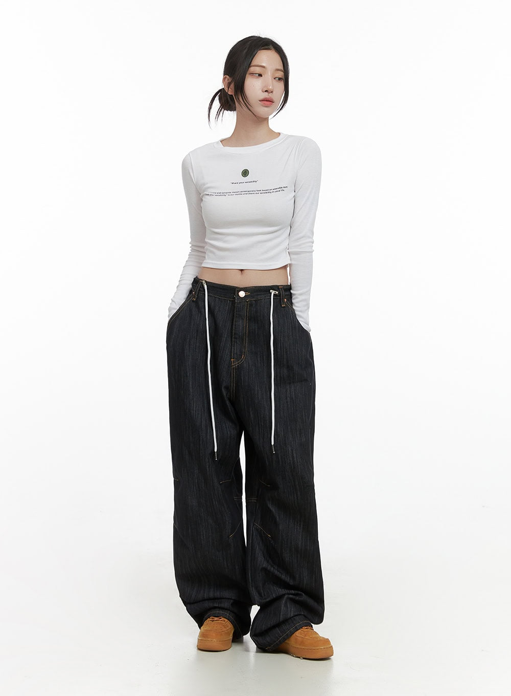 Chic Letter Print Long Sleeve Crop Top CS430