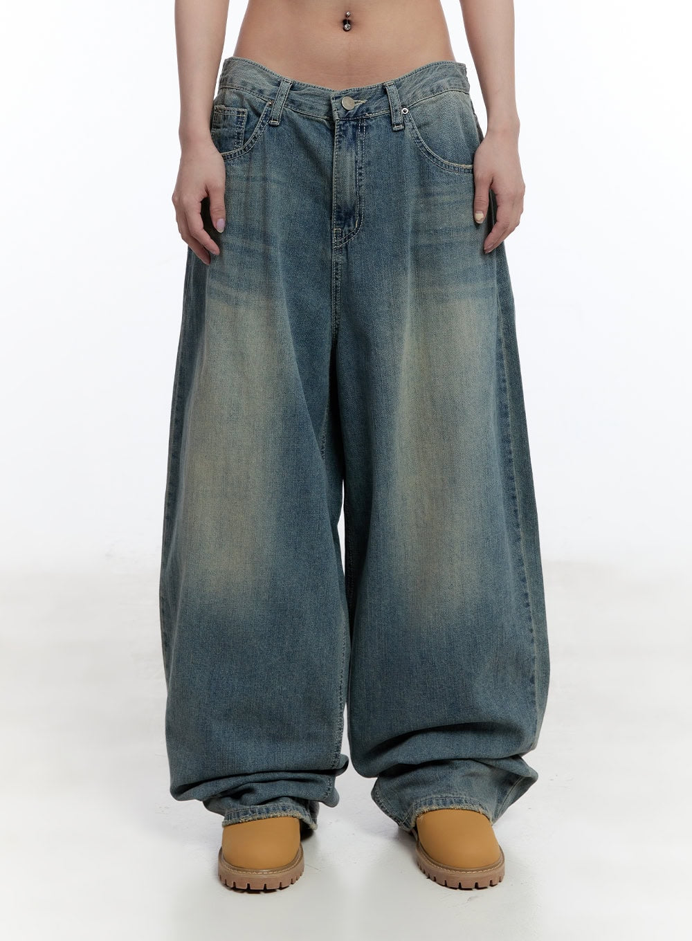 Jenna Relaxed-Fit Wide-Leg Jeans CU502