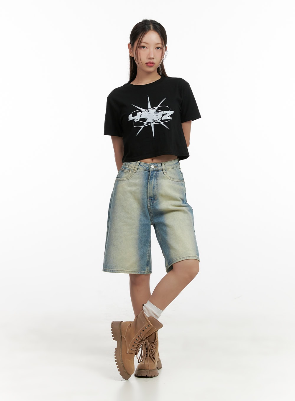 Acubi Graphic Crop Tee CL431