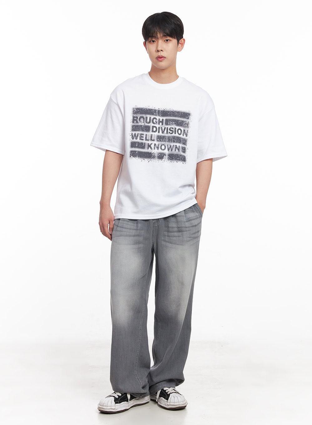 Men's Loose-Fit Graphic T-Shirt IY520