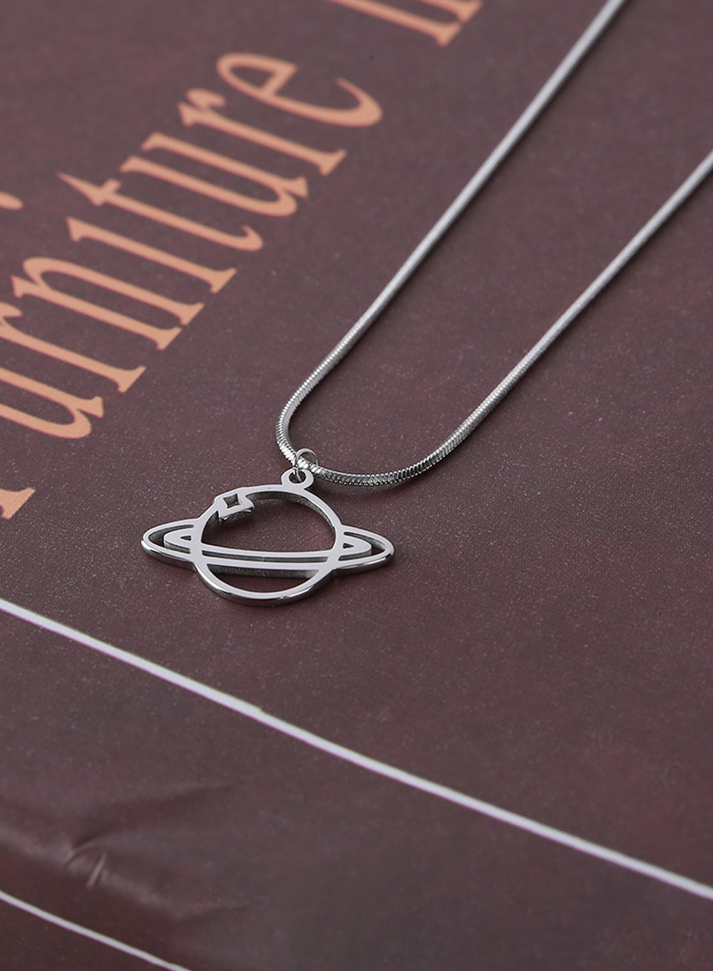 Saturn Outline Necklace IA517