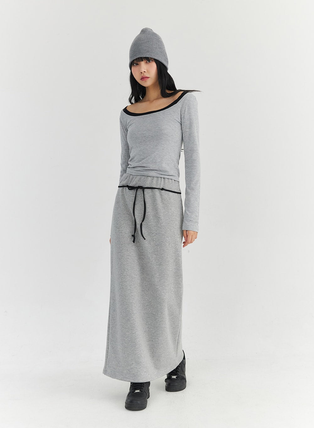 Wide U-Neck Semi Crop T-Shirt CN09