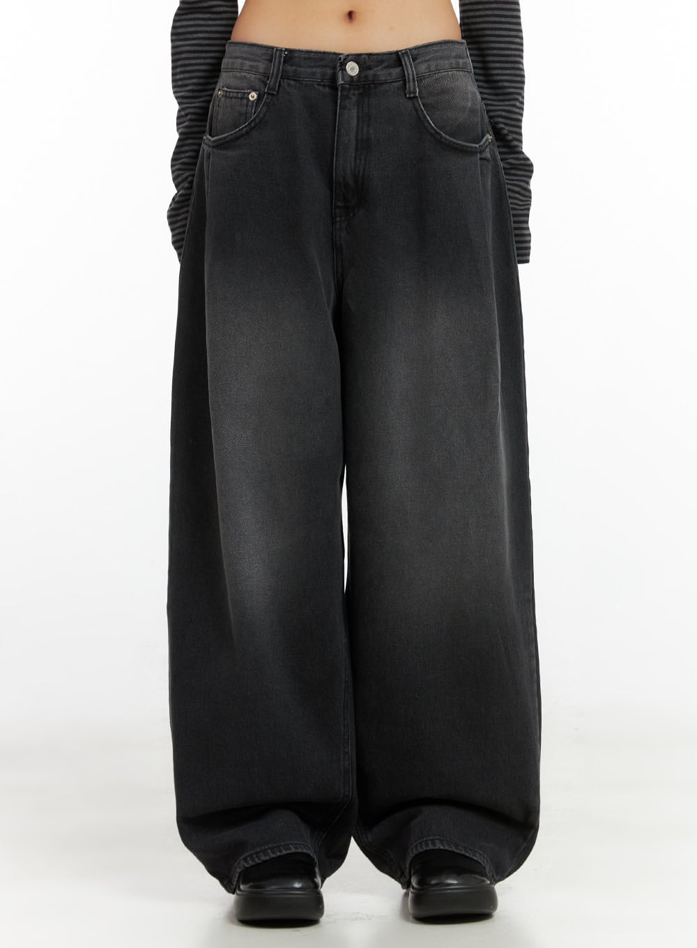 Delilah Pin-Tuck Washed Denim Baggy Jeans CO424