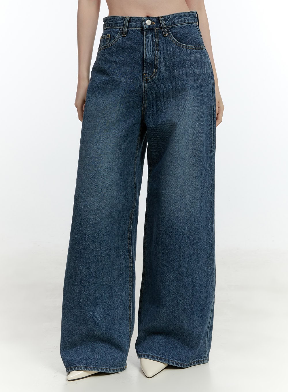 Klaudia Wide-Leg Jeans CF503