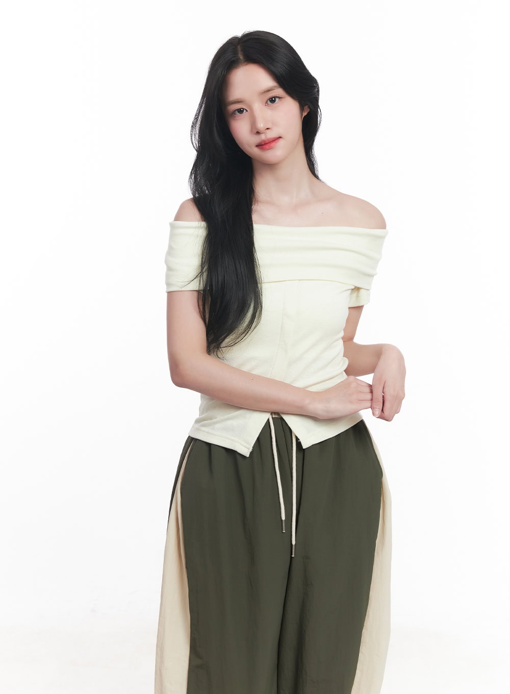 Buttoned Slit Off-Shoulder Crop Top CY526