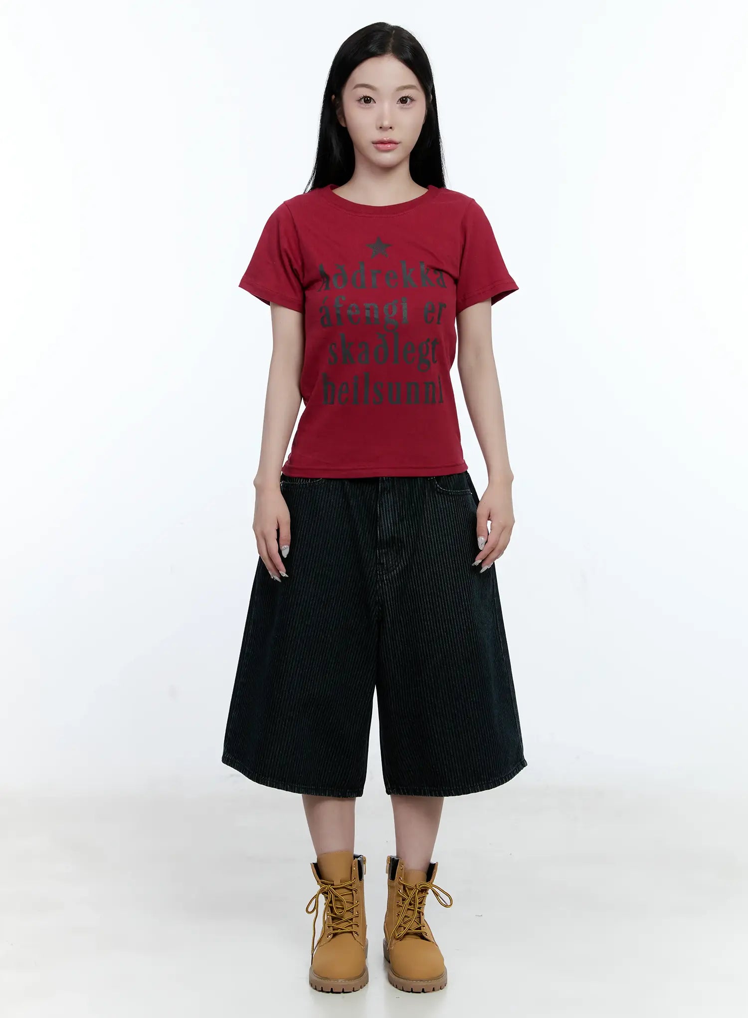 Graphic Semi-Crop Tee CG501