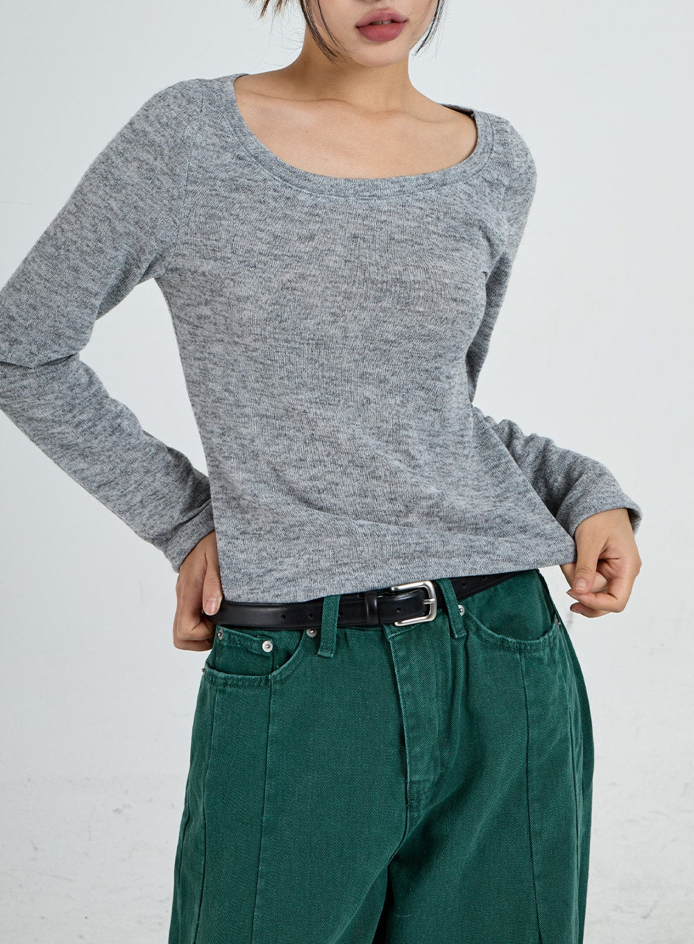 Simpe Wide Round Neck T-Shirt CO17