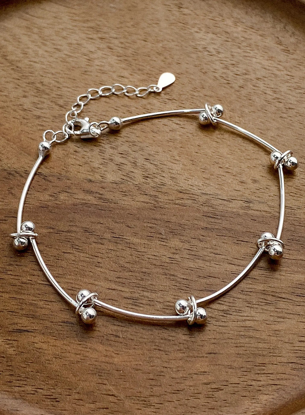 Duras Bead Curve Stick Bracelet IU506