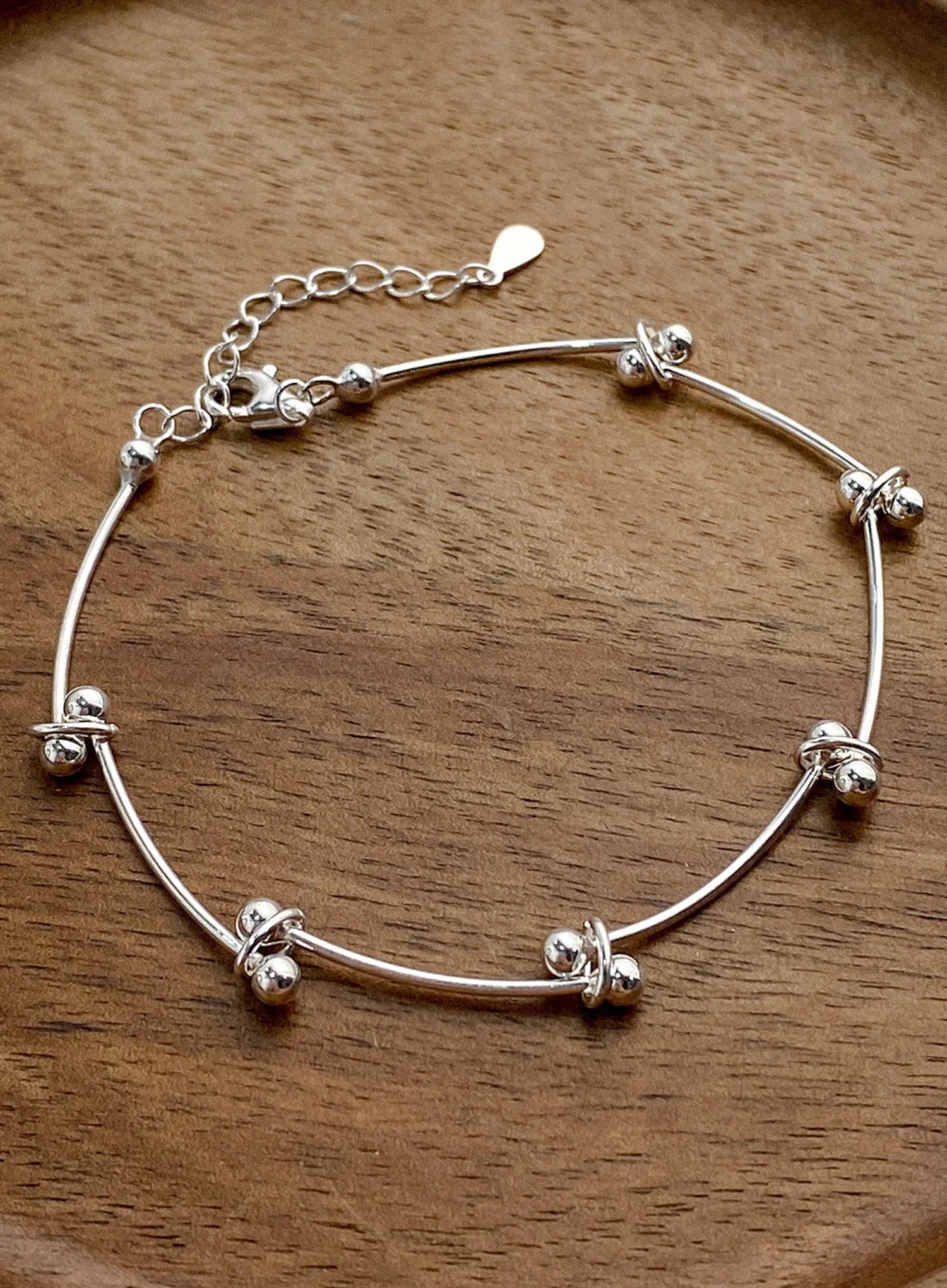 Duras Bead Curve Stick Bracelet IU506