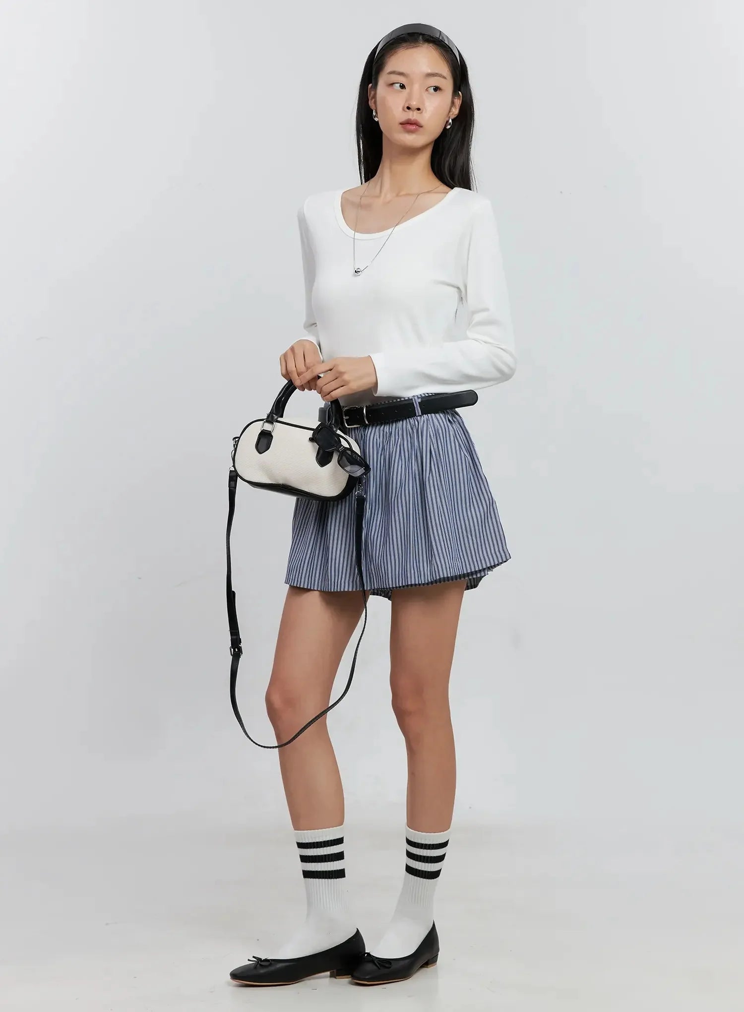 Round-Neck Long Sleeve Top IS515