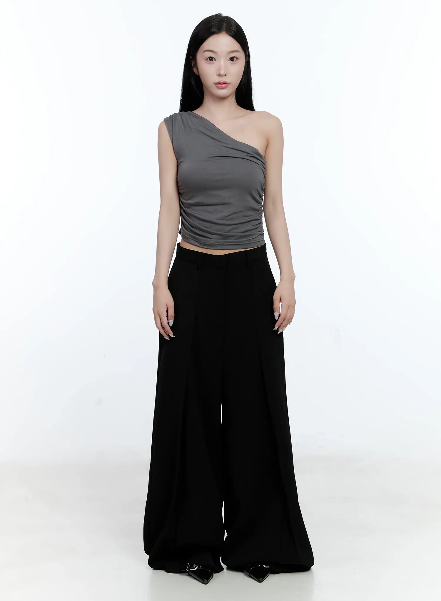 Wide-Leg Pleated Slacks CL530