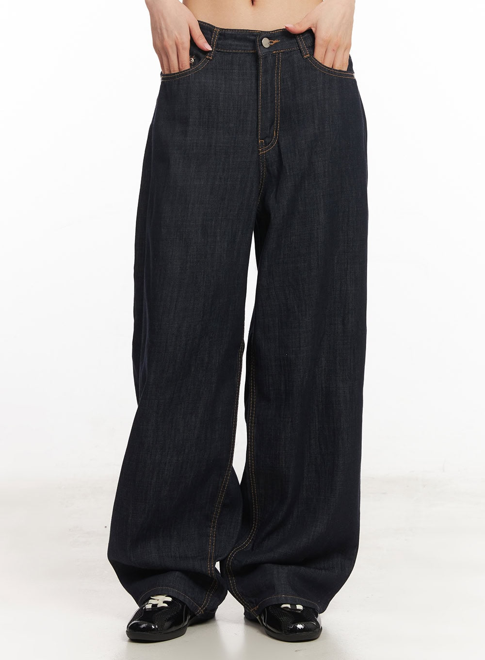 Lora Wide-Leg Jeans CA504