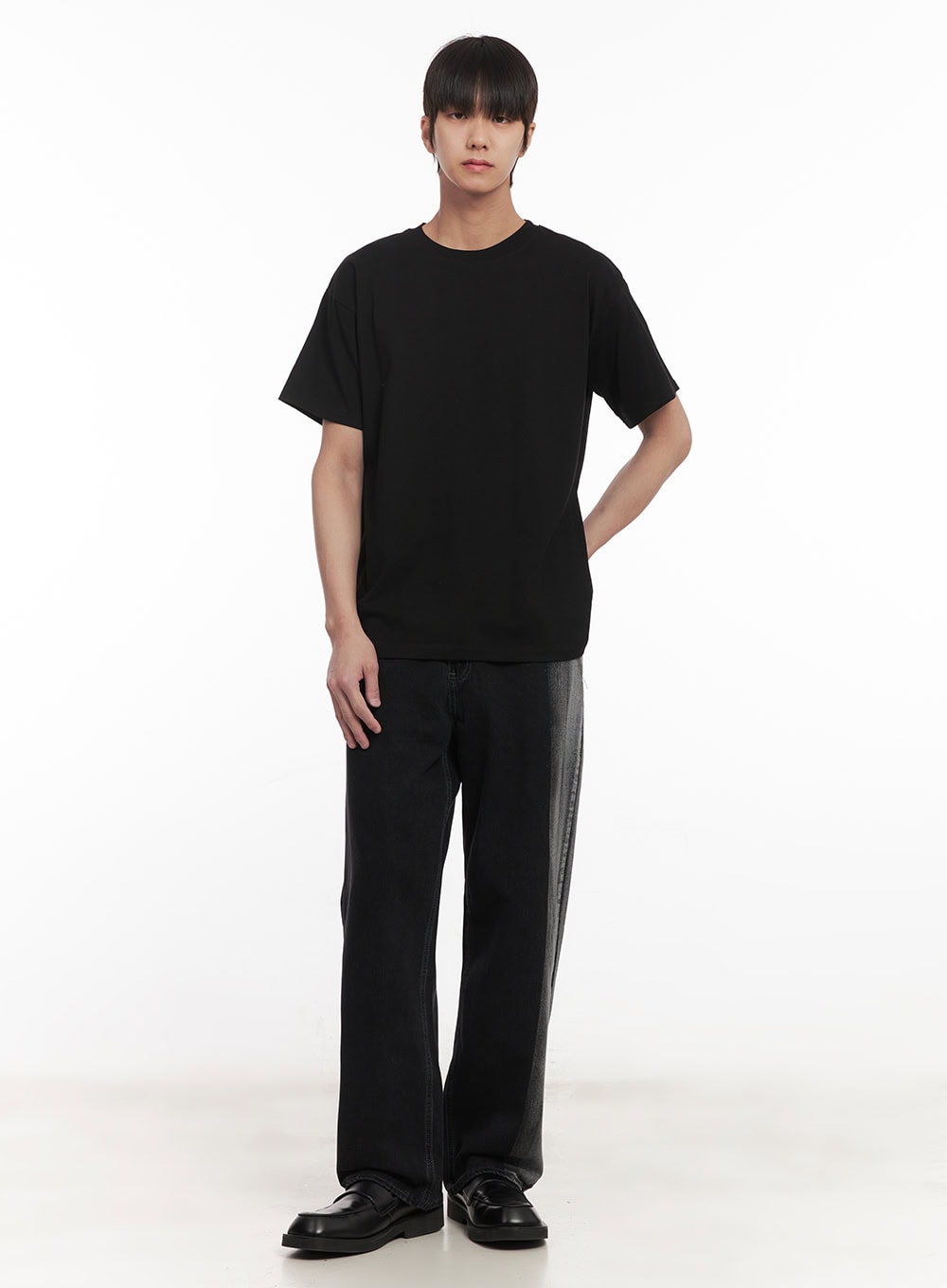 Men's Essential T-Shirt (Black) IM519