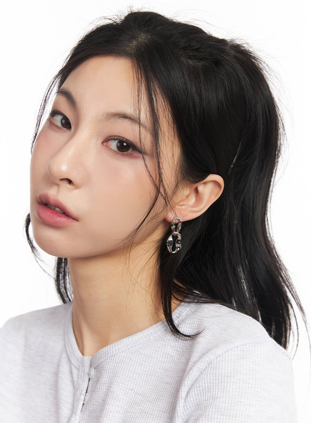 Bold Link Earrings CA516