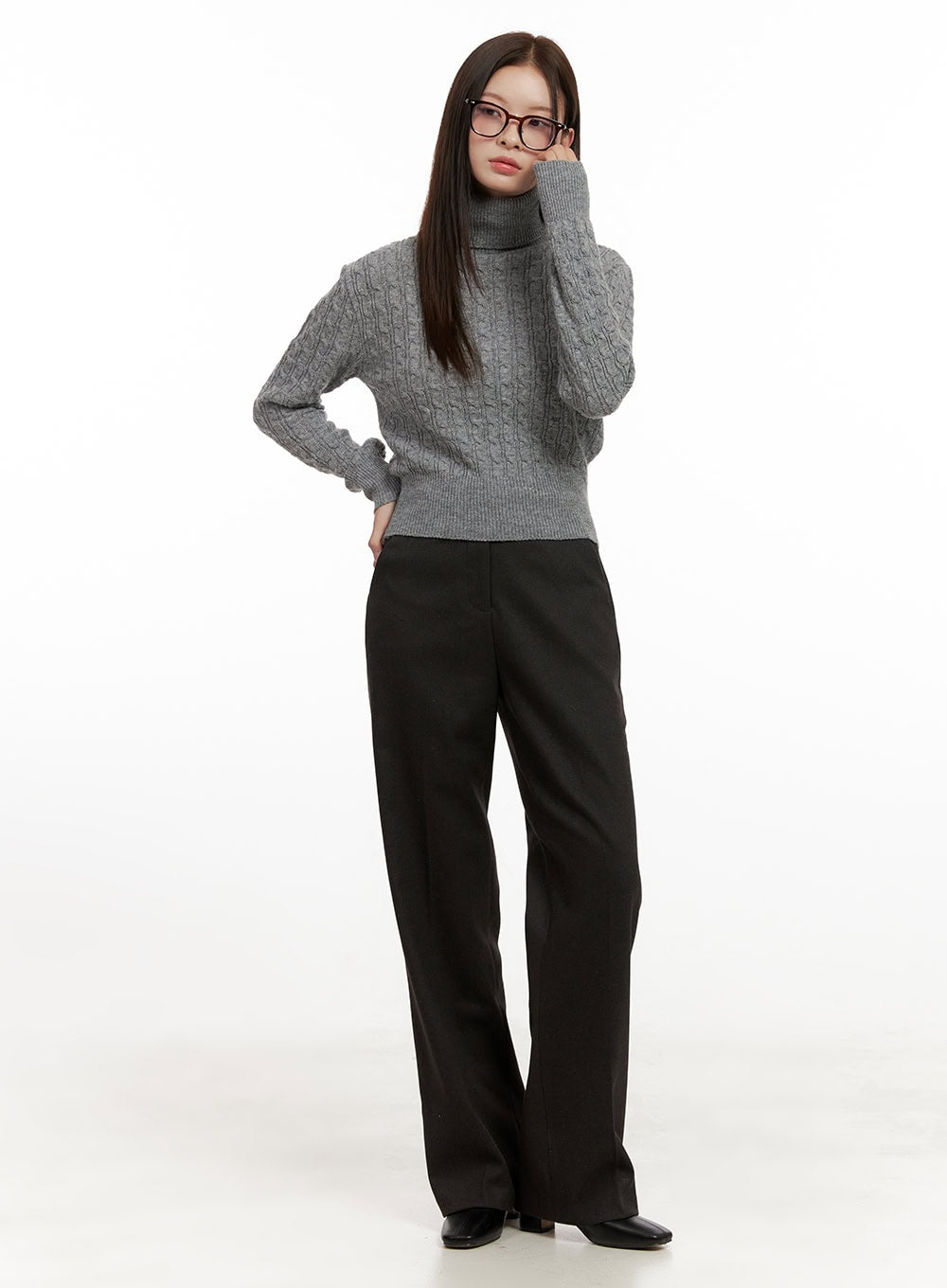 Cable Knit Turtleneck Sweater ON422