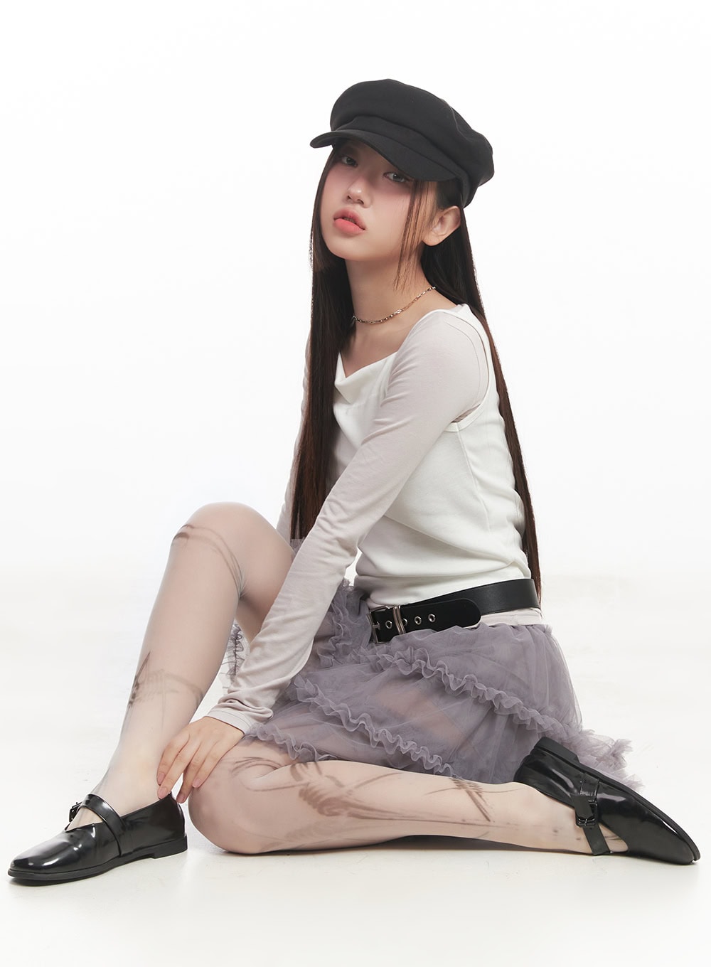 Graphic Long-Sleeve V-Neck Top CM528