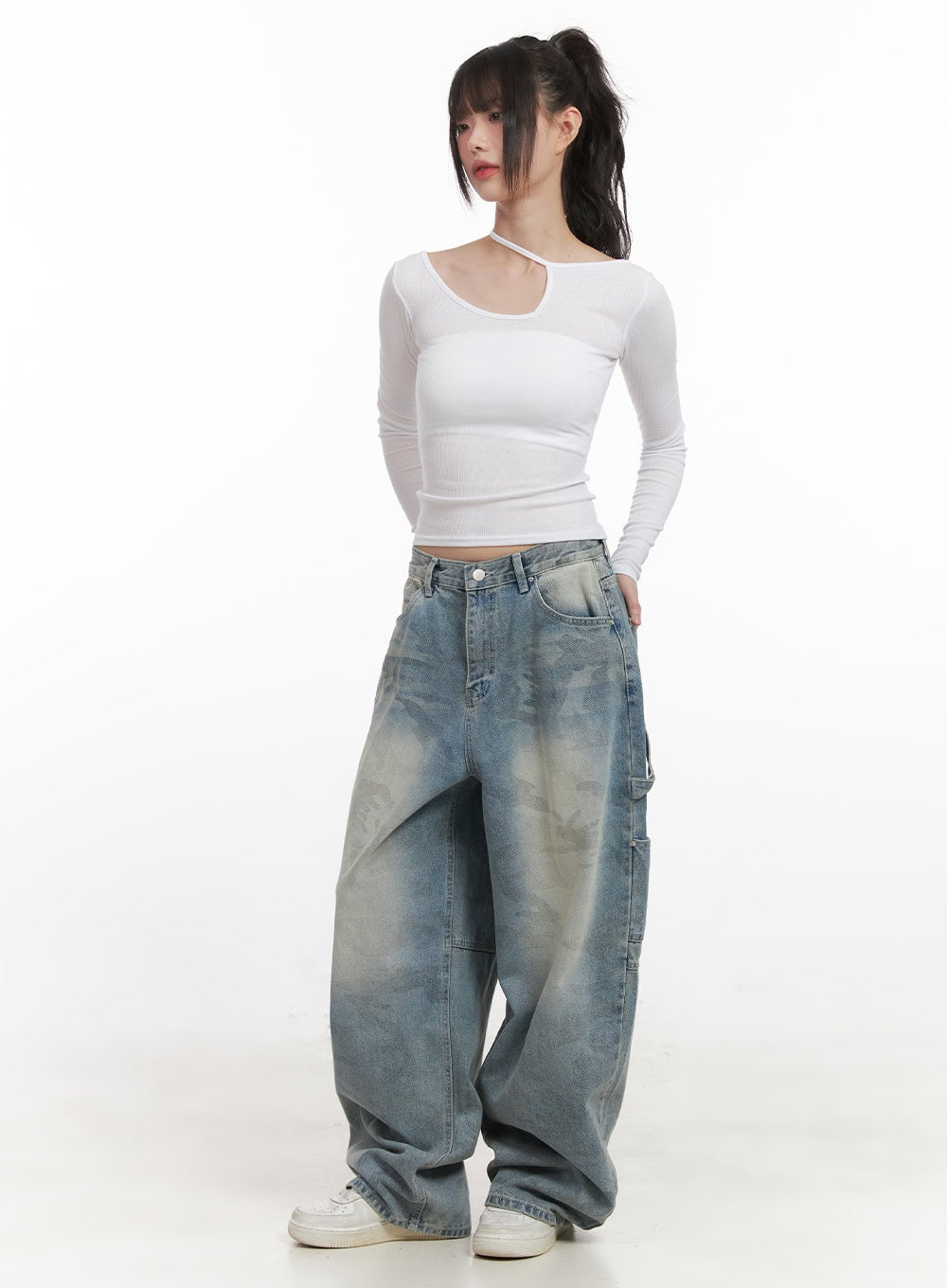 Cut-Out Slim-Fit Long Sleeve Top CJ528