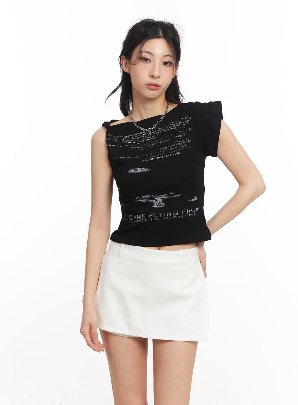 Twisted Graphic Crop Tee CA514