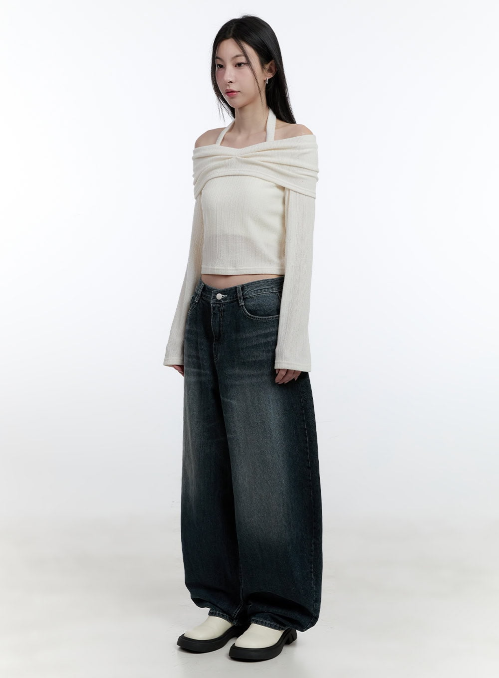 Long-Sleeve Off-Shoulder Halter Crop Top CJ520