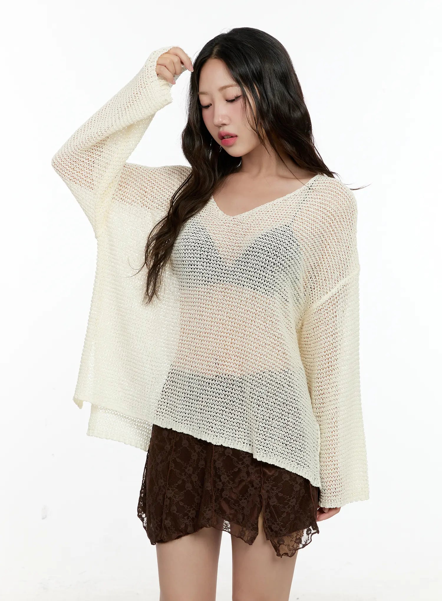 Mesh V-Neck Long-Sleeve Top CL531