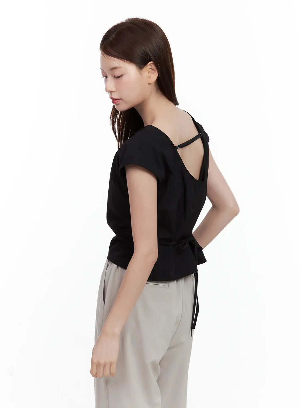 Wide-Neck Open-Back Top CL502