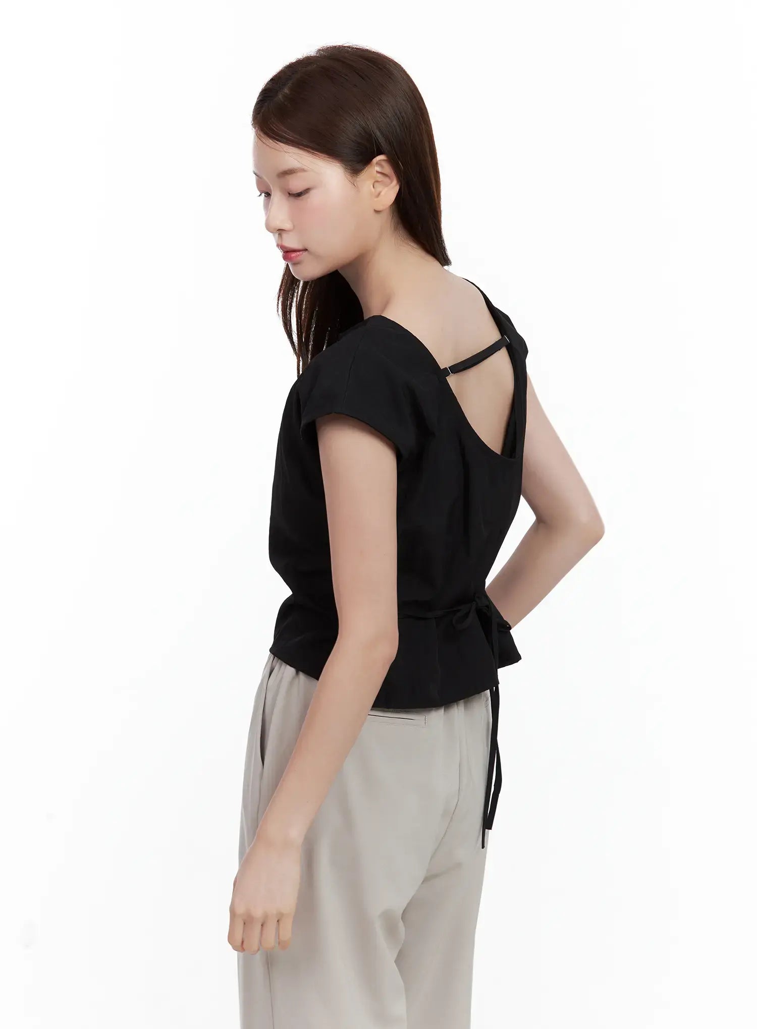 Wide-Neck Open-Back Top CL502