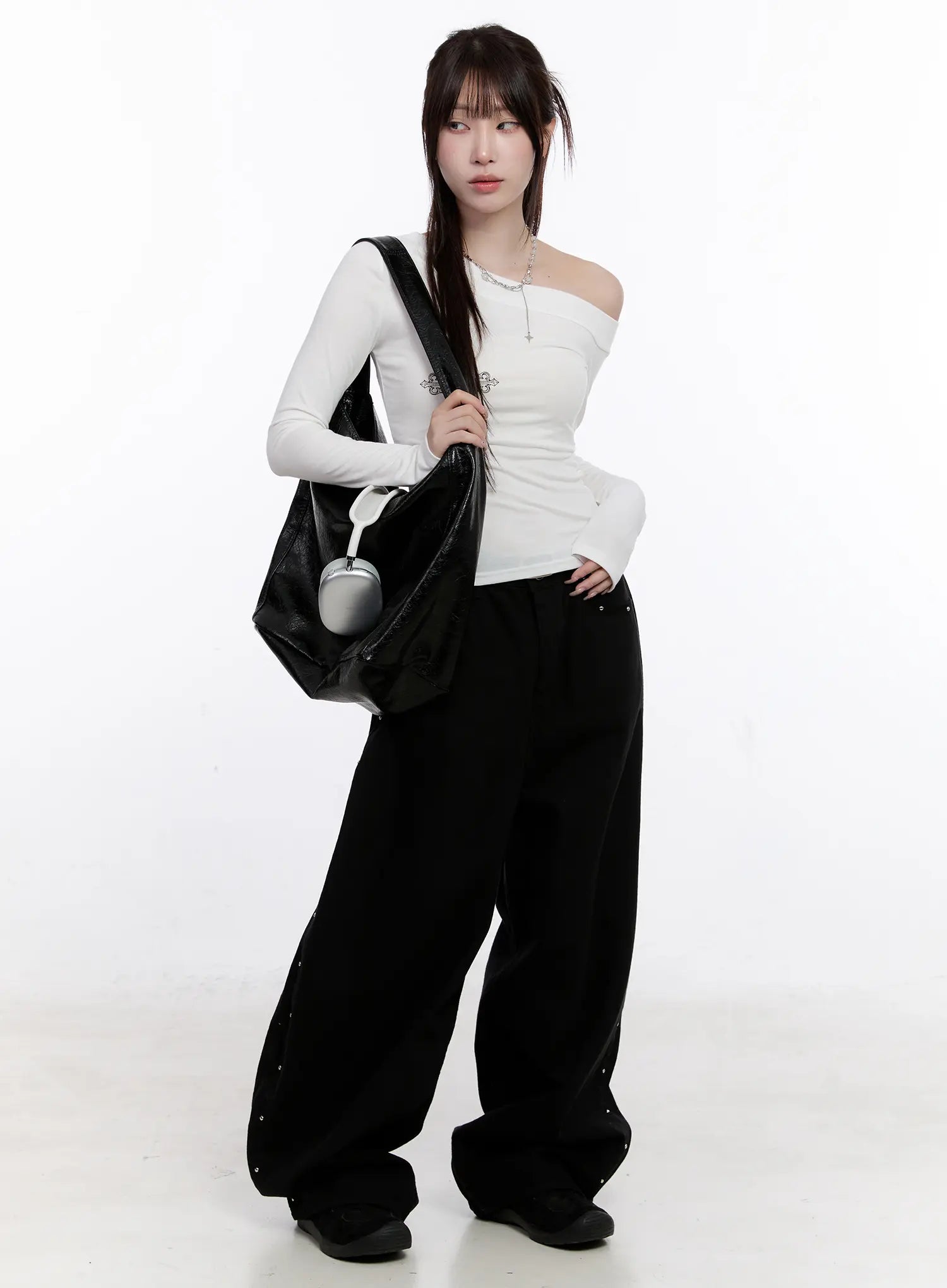 Off-Shoulder Graphic Long Sleeve Top CS530