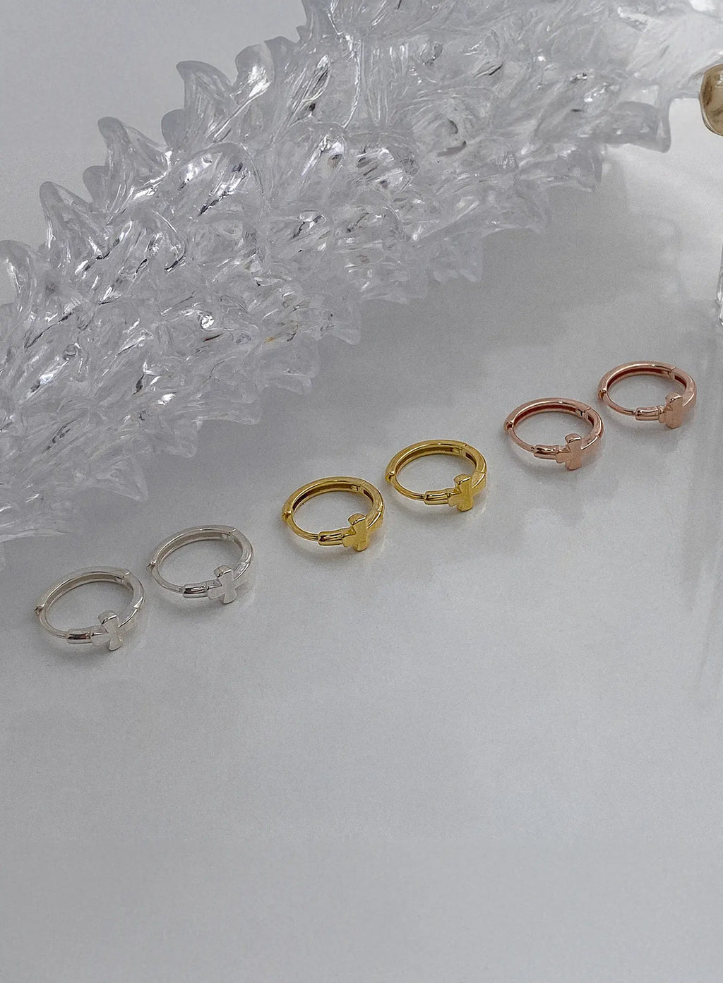 Bishop Cross Snap Earrings IU506