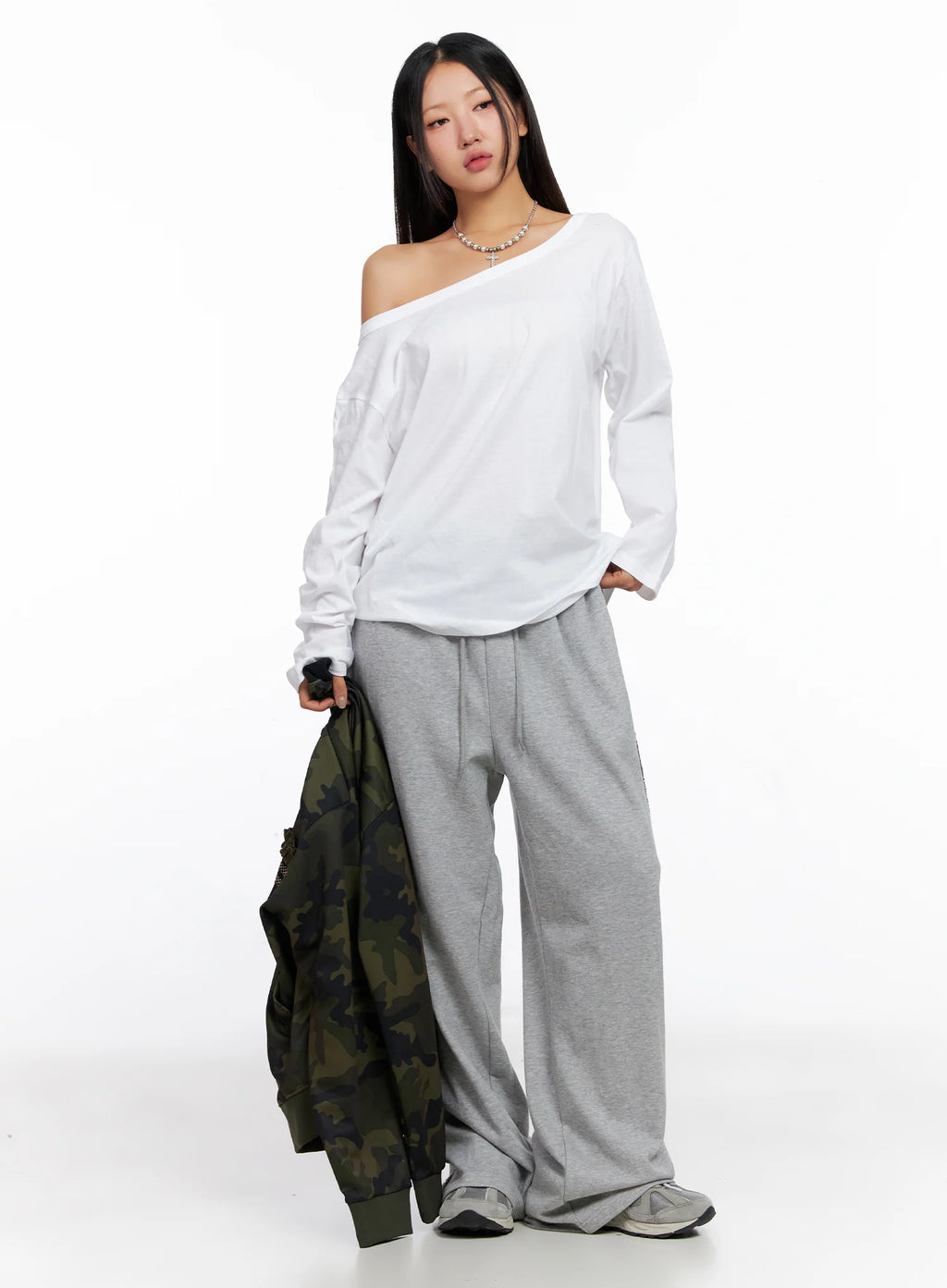 Relaxed Off-Shoulder Long Sleeve Top CO514