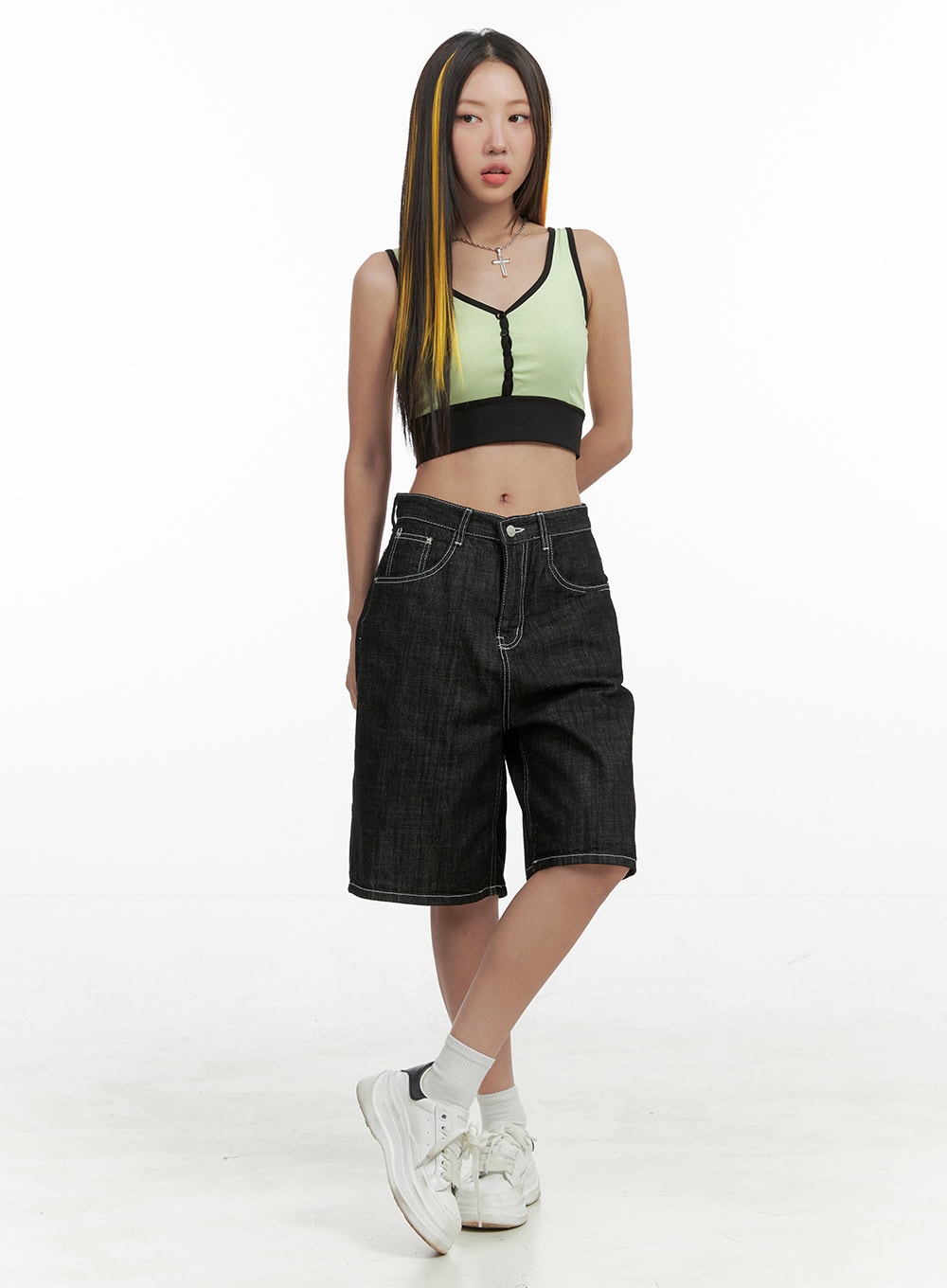 Buttoned Contrasting Crop Top OG406
