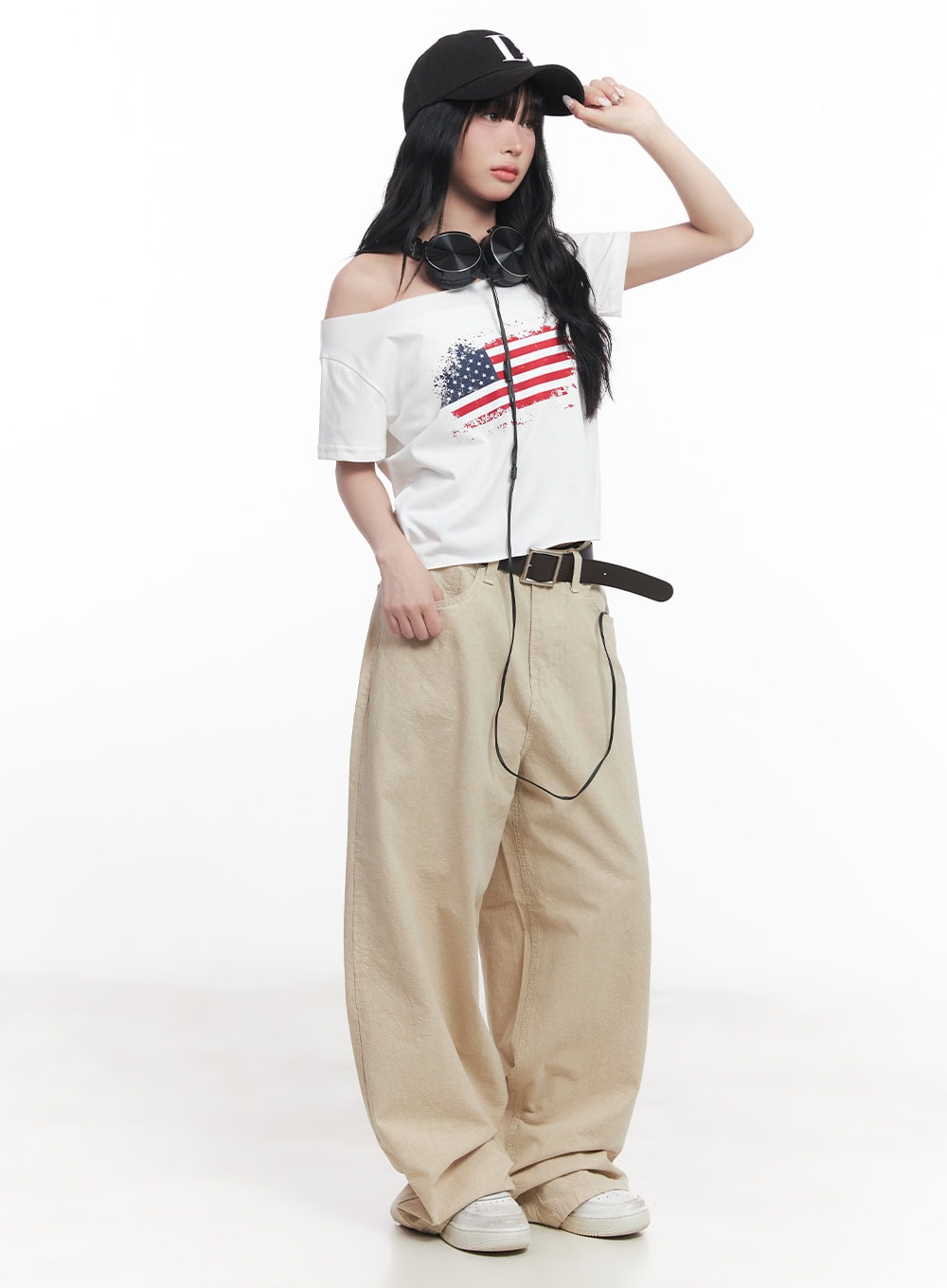 Flag Graphic Off-Shoulder Crop Tee CY527